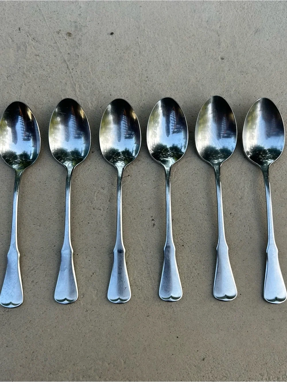 Oneida Patrick Henry Set of 6 Teaspoons 6”